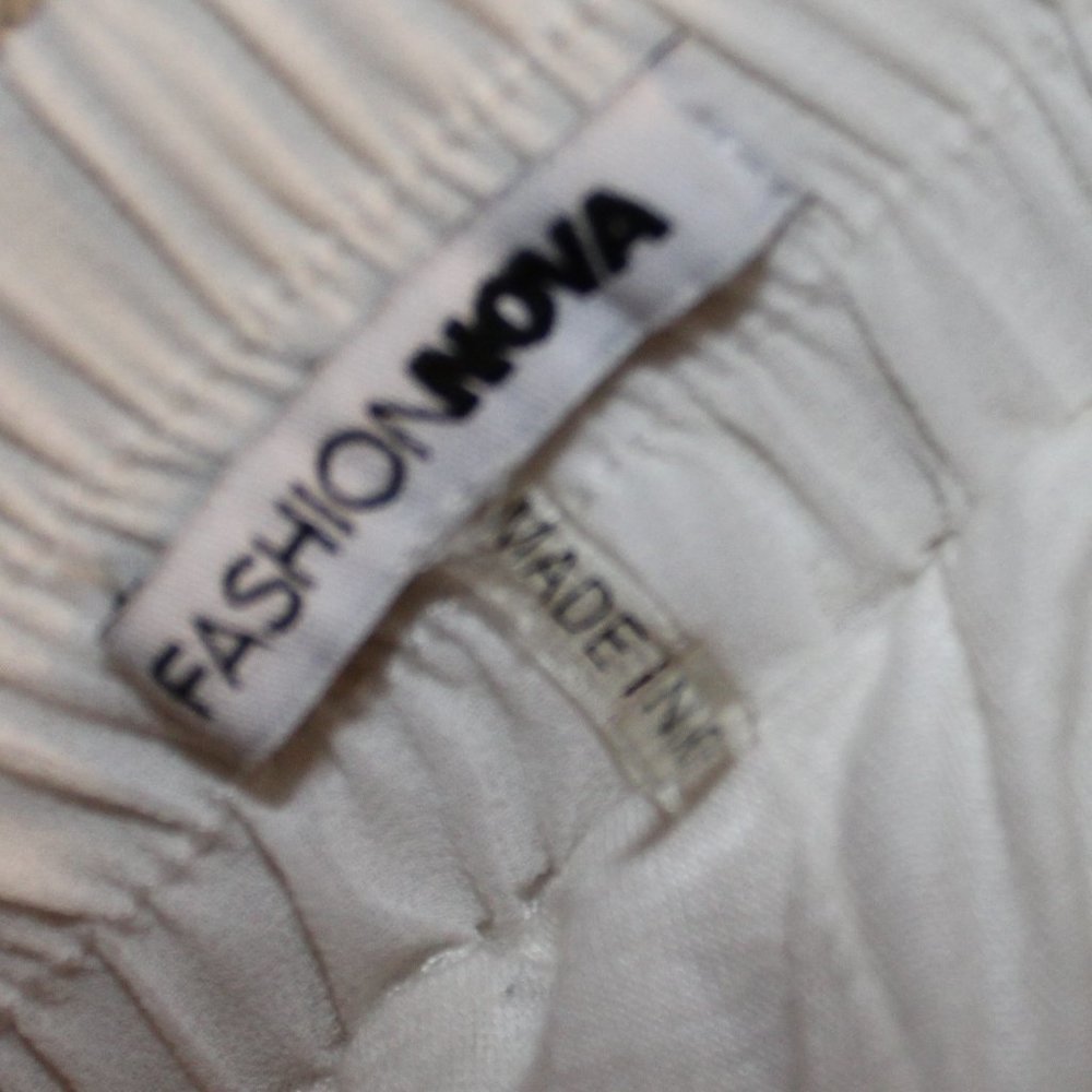 FASHION NOVA Kimora Chiffon Pants ➳ MAKE AN OFFER! - Picture 7 of 7